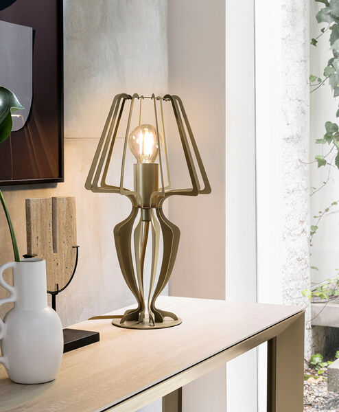 Allegra, Illuminazione